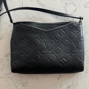 Louis Vuitton Pochette